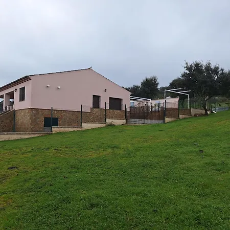 シャレー Casa Dehesa La Lancha